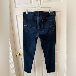 American Eagle Outfitters Super Stretch Dark Blue Jeans